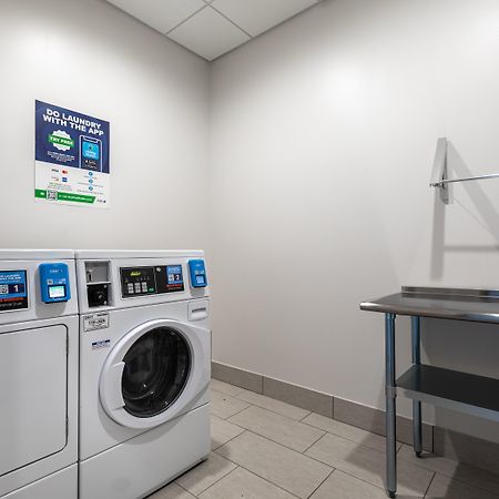 Holiday Inn Greenville - Woodruff Road By Ihg Екстериор снимка