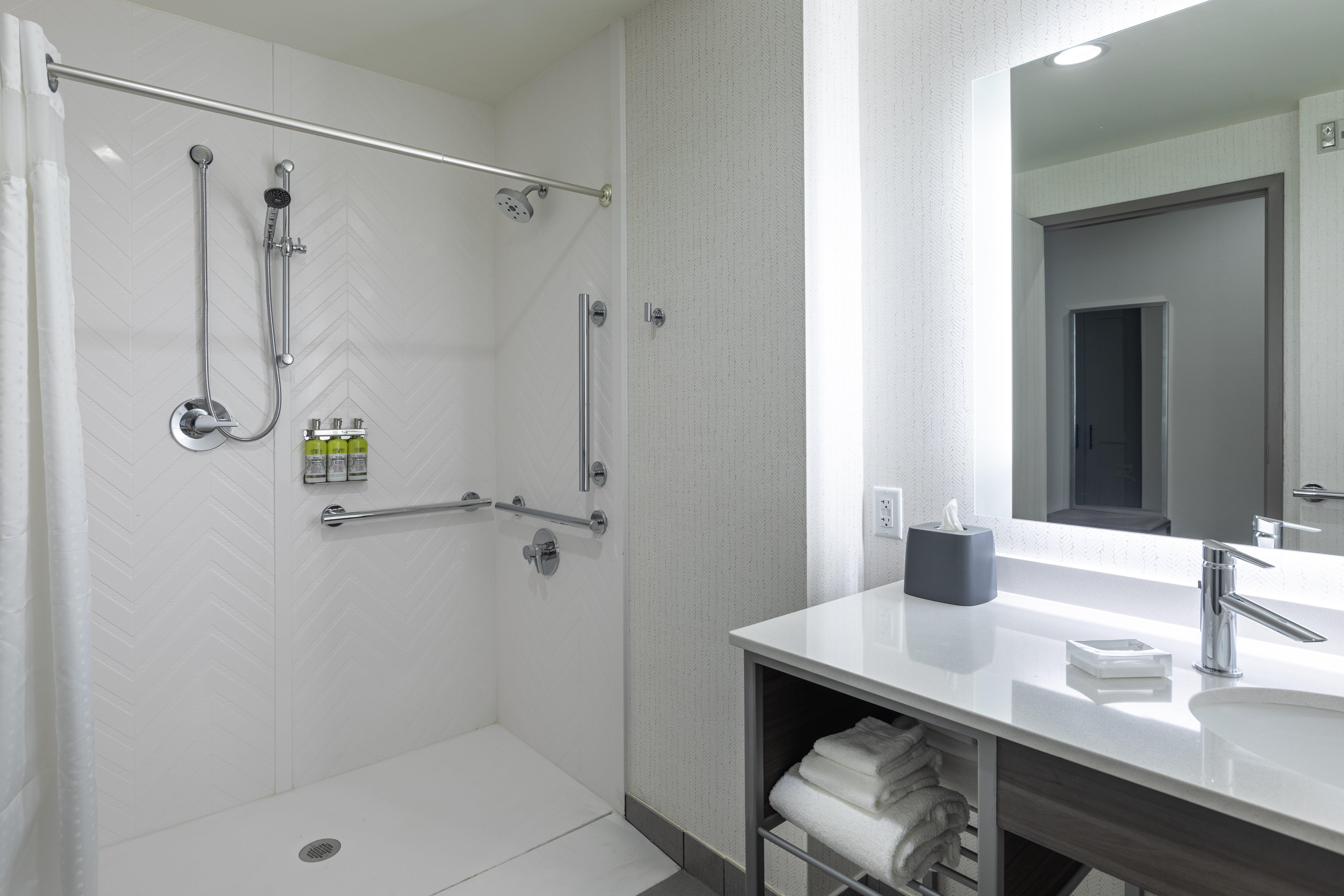 Holiday Inn Greenville - Woodruff Road By Ihg Екстериор снимка