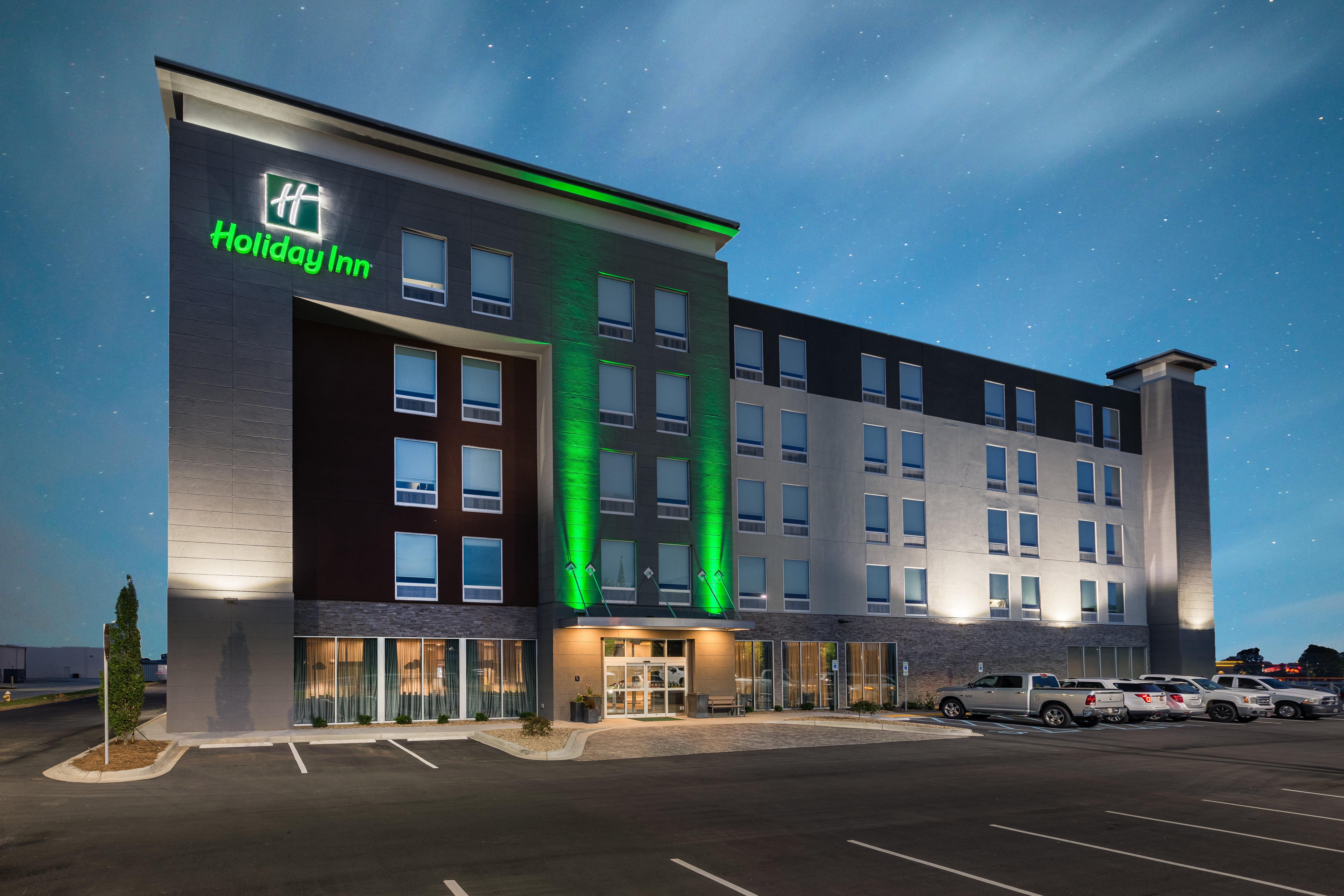 Holiday Inn Greenville - Woodruff Road By Ihg Екстериор снимка