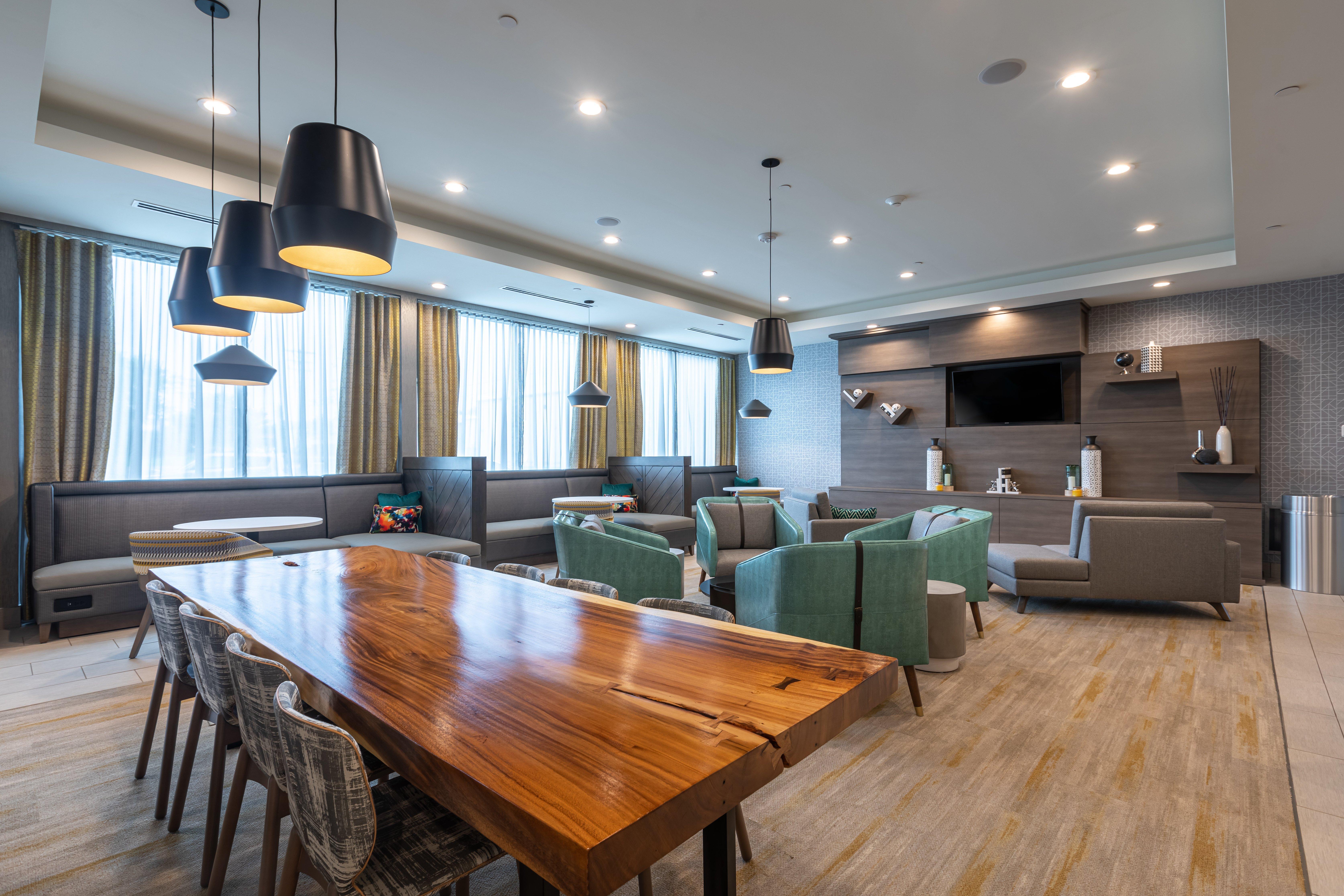 Holiday Inn Greenville - Woodruff Road By Ihg Екстериор снимка