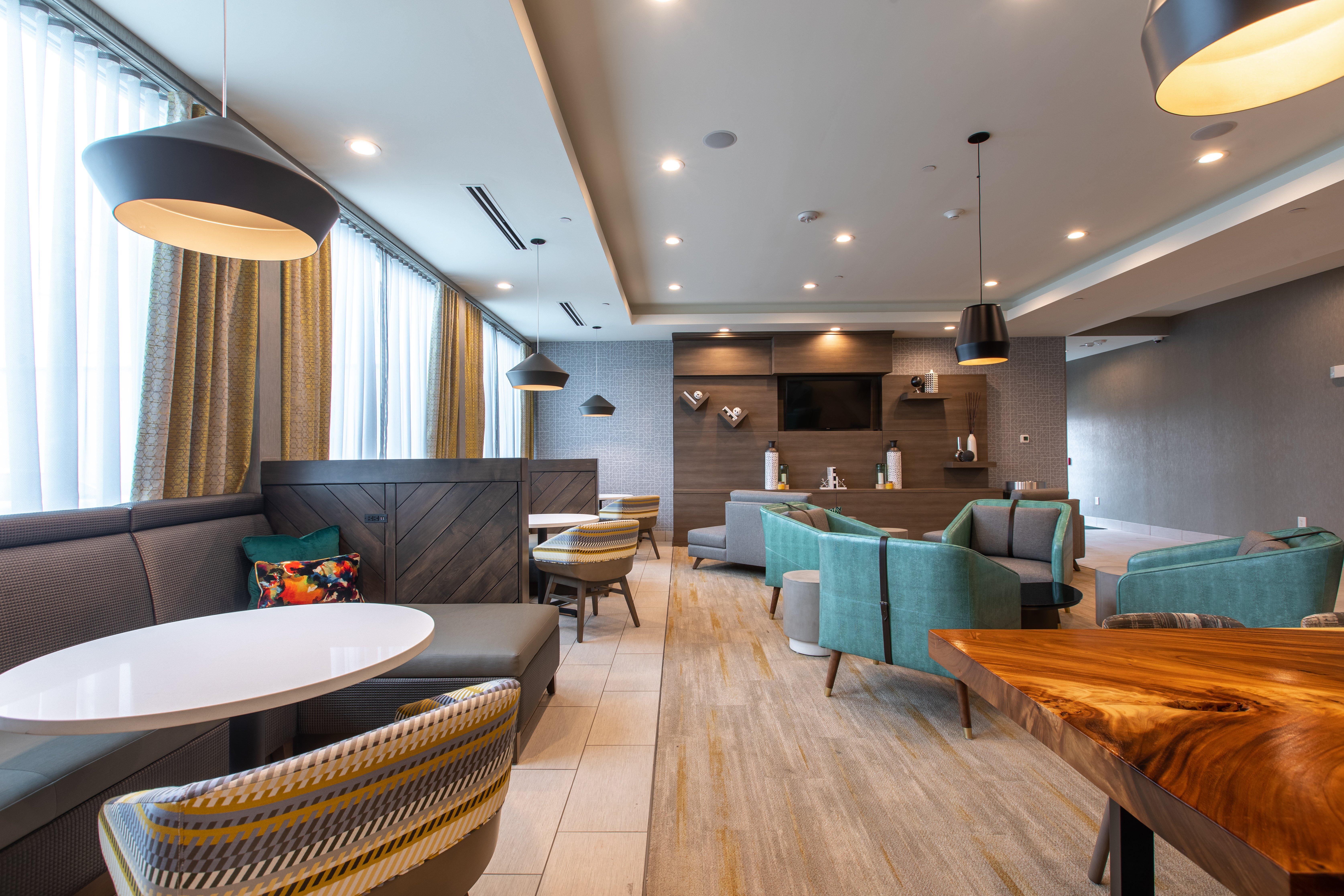 Holiday Inn Greenville - Woodruff Road By Ihg Екстериор снимка